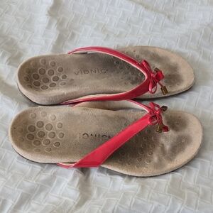 Vionic Red Bella Sandals Podiatrist Designed Summer Support Comfort Sandals